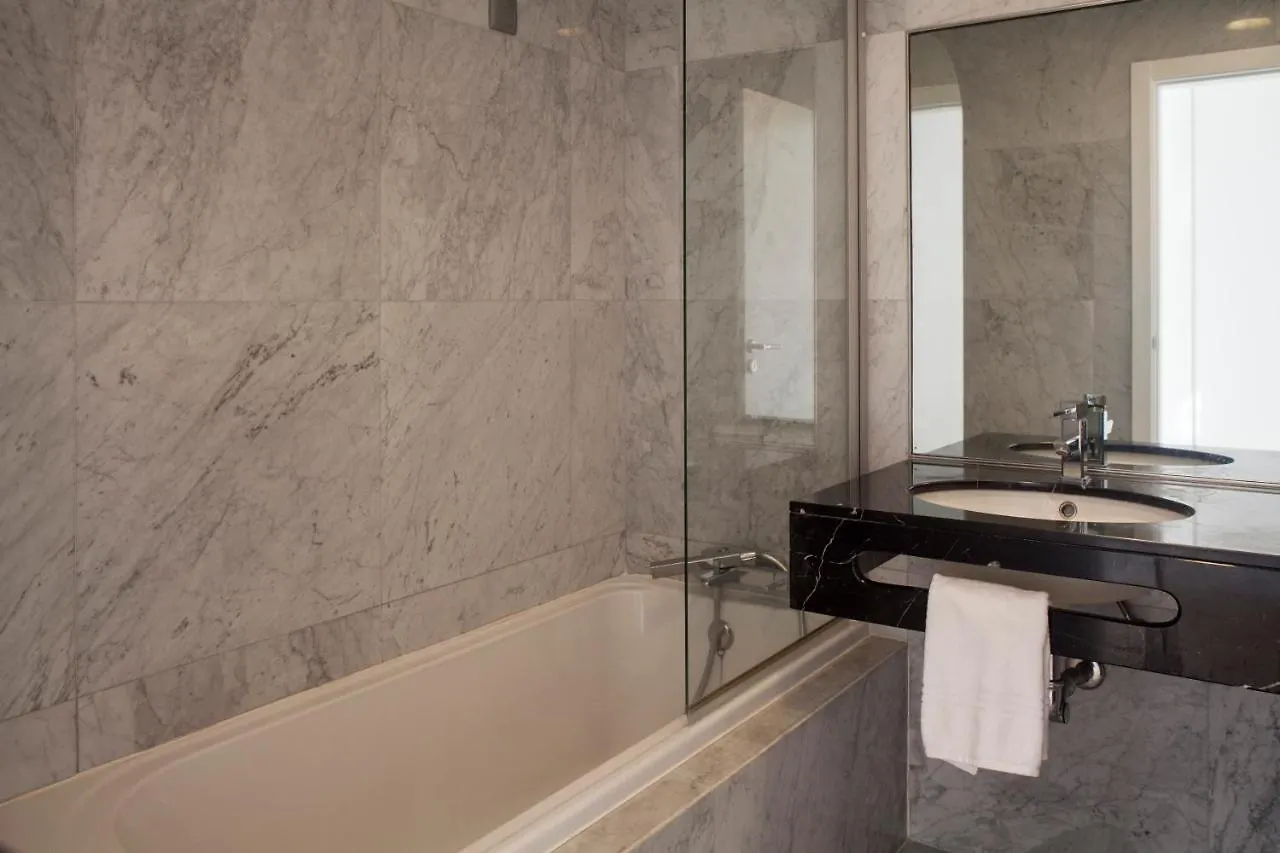 פונשל Two Bedroom Apartment With Balcony And Gorgeous View Over The Atlantic פורטוגל