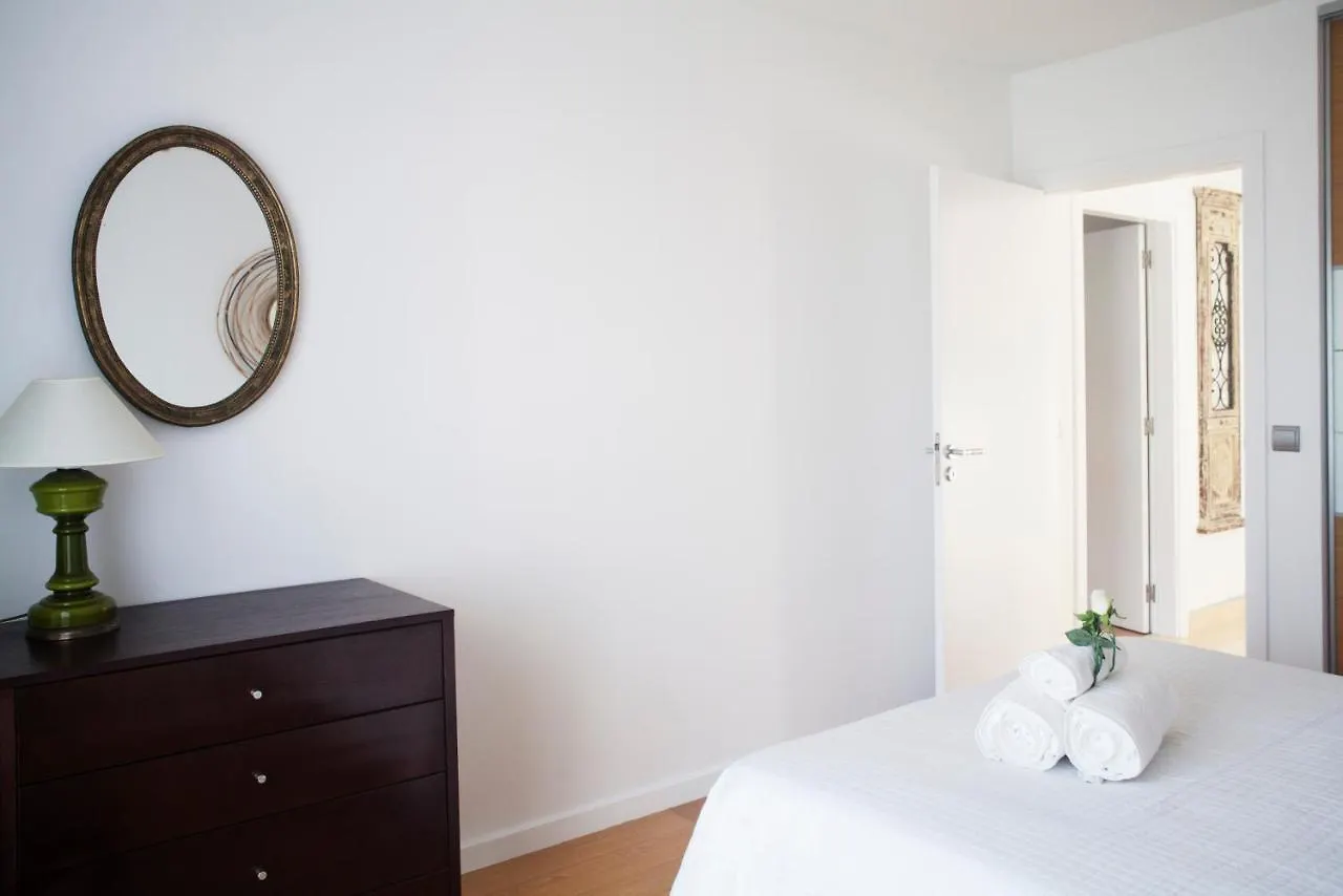 פונשל Two Bedroom Apartment With Balcony And Gorgeous View Over The Atlantic 0*,  פורטוגל