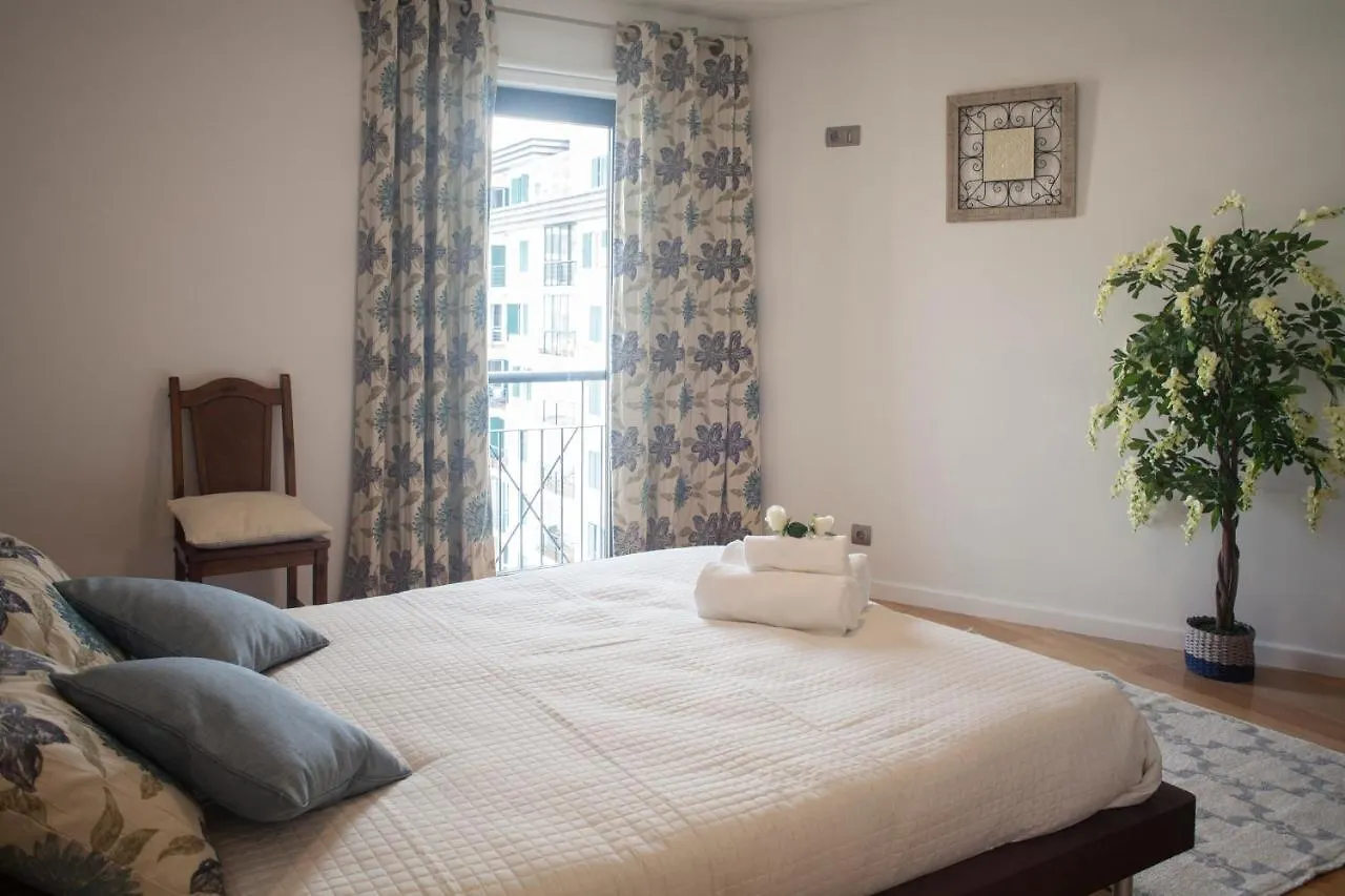 פונשל Two Bedroom Apartment With Balcony And Gorgeous View Over The Atlantic