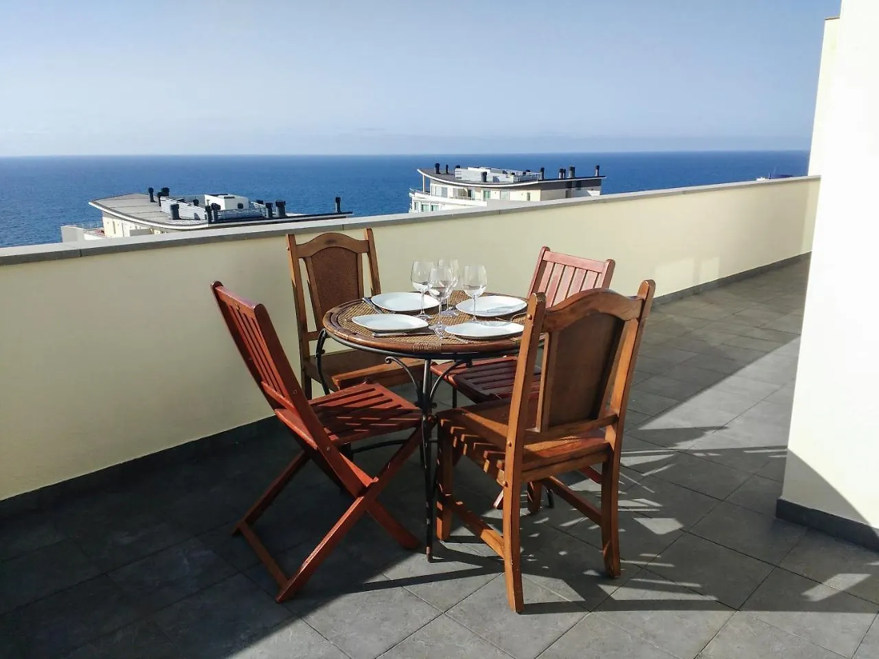 פונשל Two Bedroom Apartment With Balcony And Gorgeous View Over The Atlantic 0*,  פורטוגל