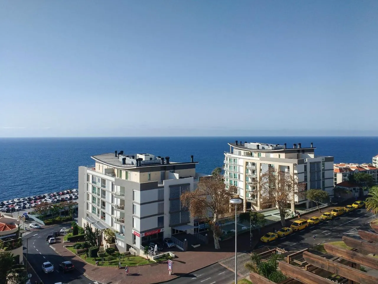 פונשל Two Bedroom Apartment With Balcony And Gorgeous View Over The Atlantic